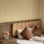 Oezguer 3* Antalya
