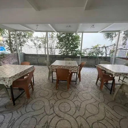 Oezguer