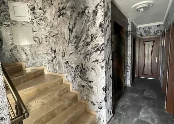 Oezguer 3* אנטליה