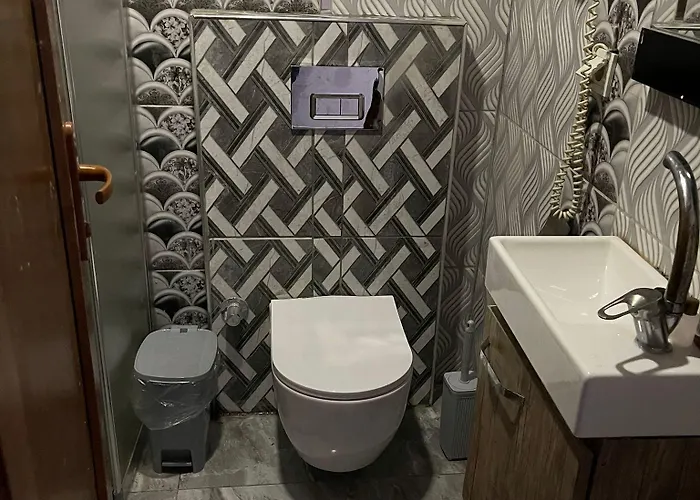 Oezguer 3* אנטליה