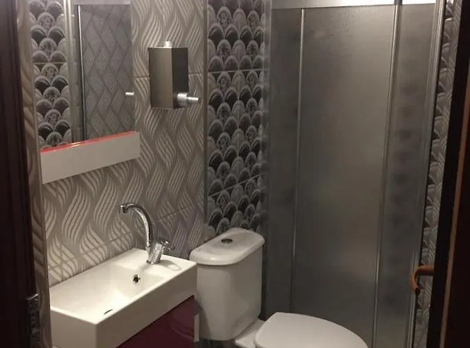 Oezguer 3* אנטליה