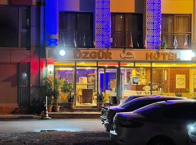 Oezguer Hotell Antalya