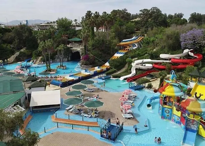 Oezguer Hotell Antalya