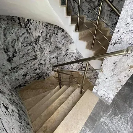 Ξενοδοχείο Oezguer 3*