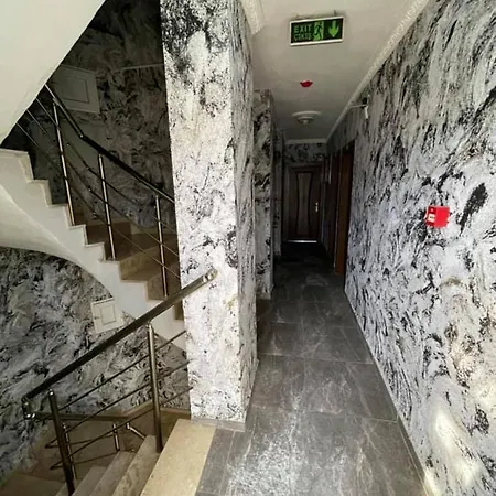 Ξενοδοχείο Oezguer 3*