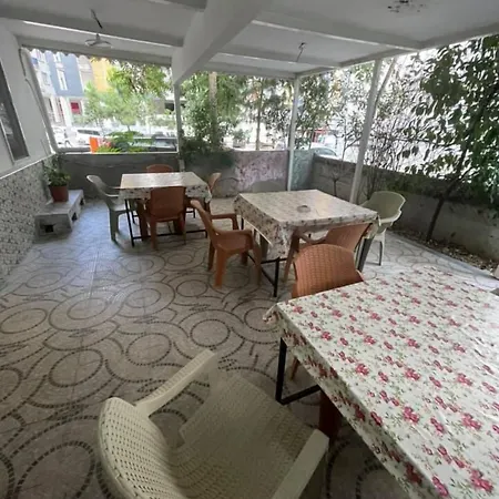 Oezguer Hotel 3*